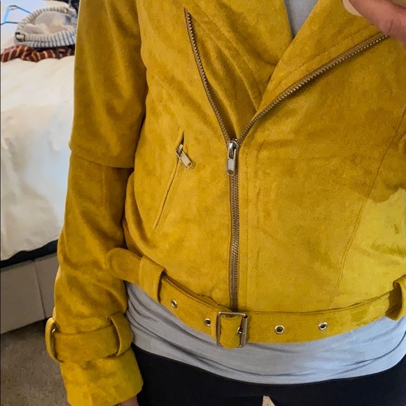 Like new!! Mustard yellow blazer/jacket - Picture 2 of 5